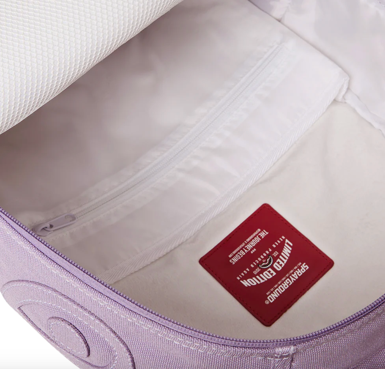 SGB8522 PASSPORT TO PARADISE BACKPACK