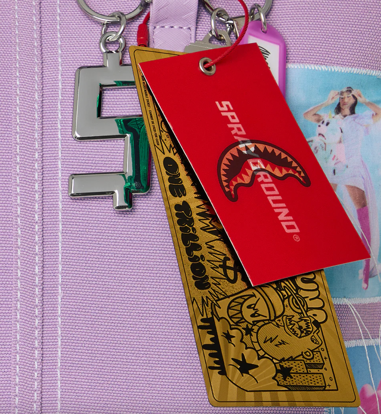 SGT9505 PASSPORT TO PARADISE TOTE 