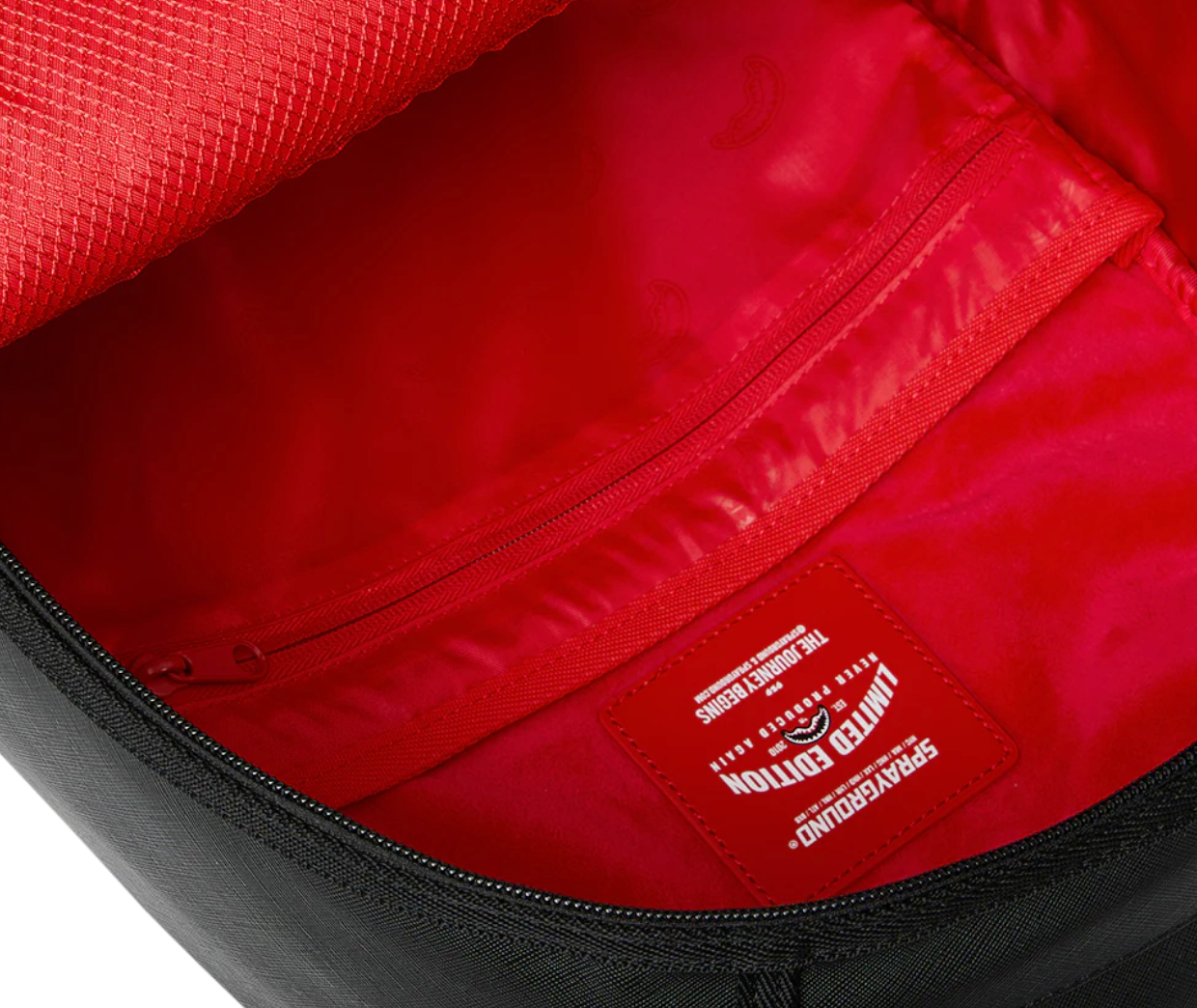 SGB8422 SHADOW SHARKS - NIGHT KING BACKPACK
