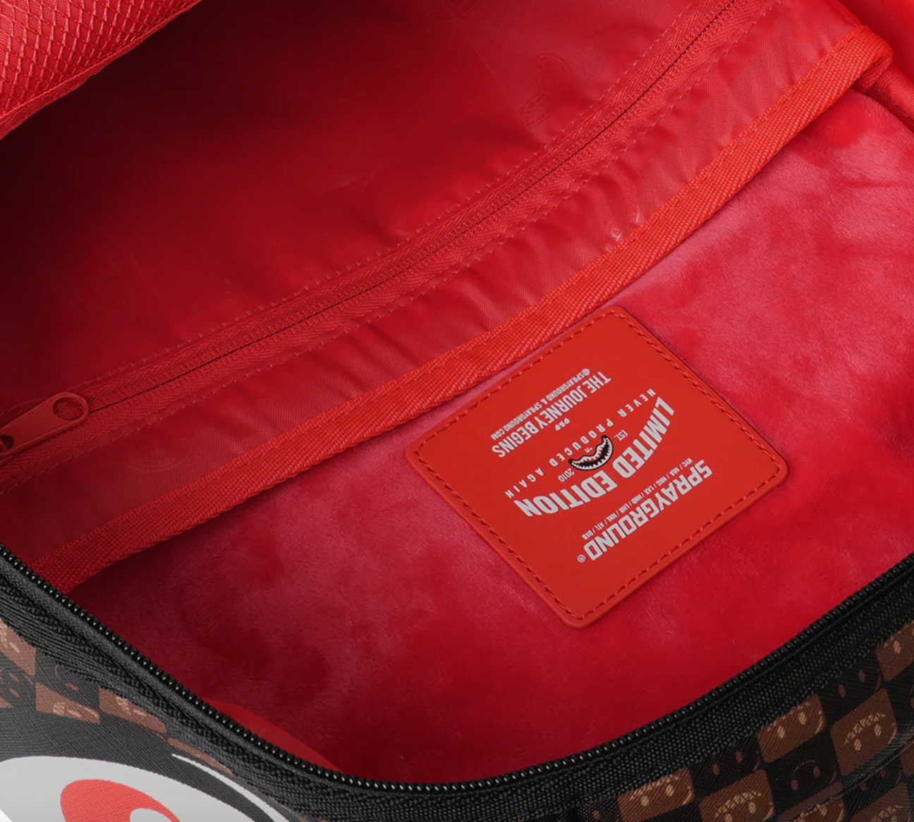 SGB8634 SHARKS IN PARIS GRIN & GRIND BACKPACK
