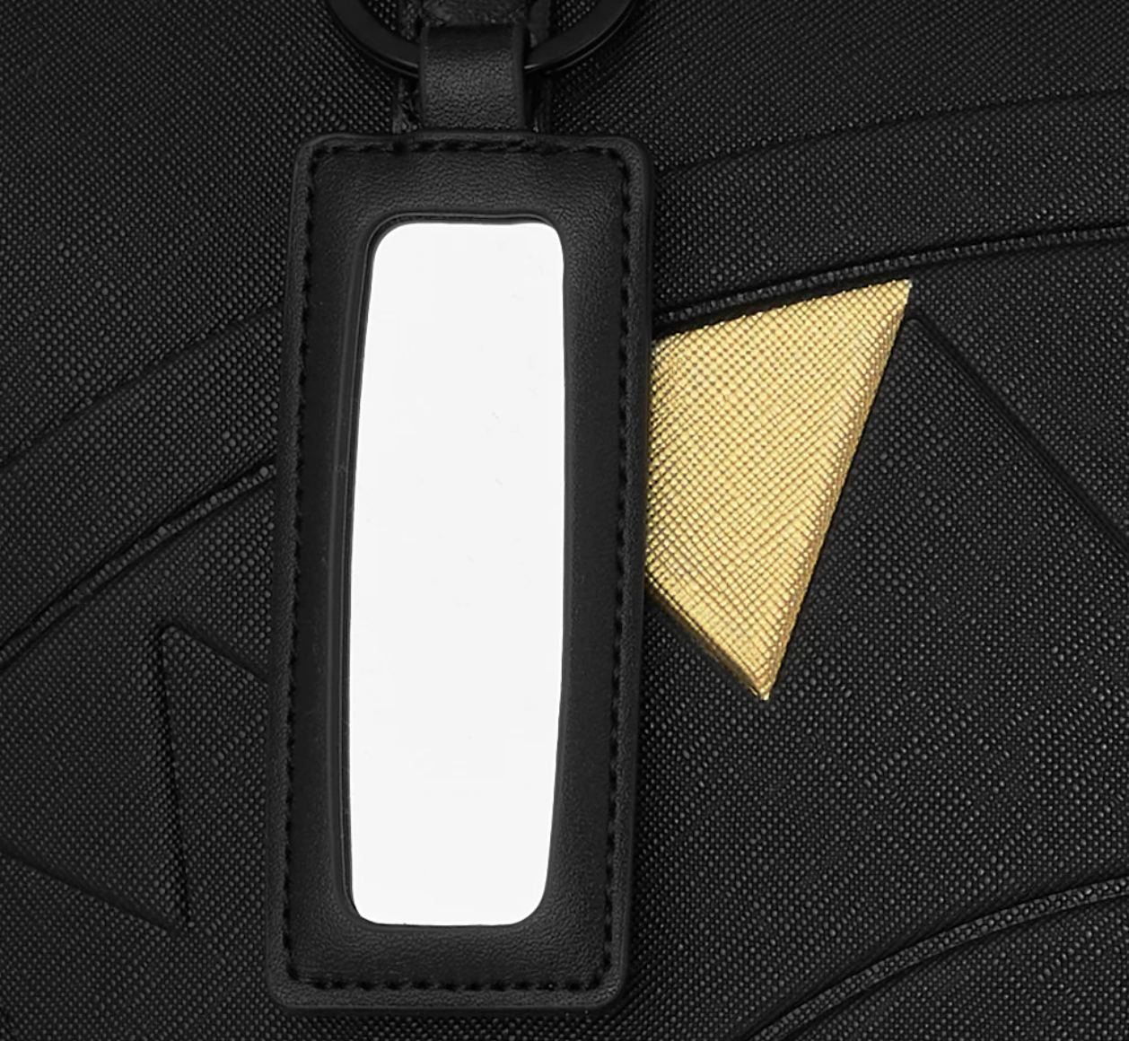 SGT9329 THE GOLDEN FANG SHARK TOTE