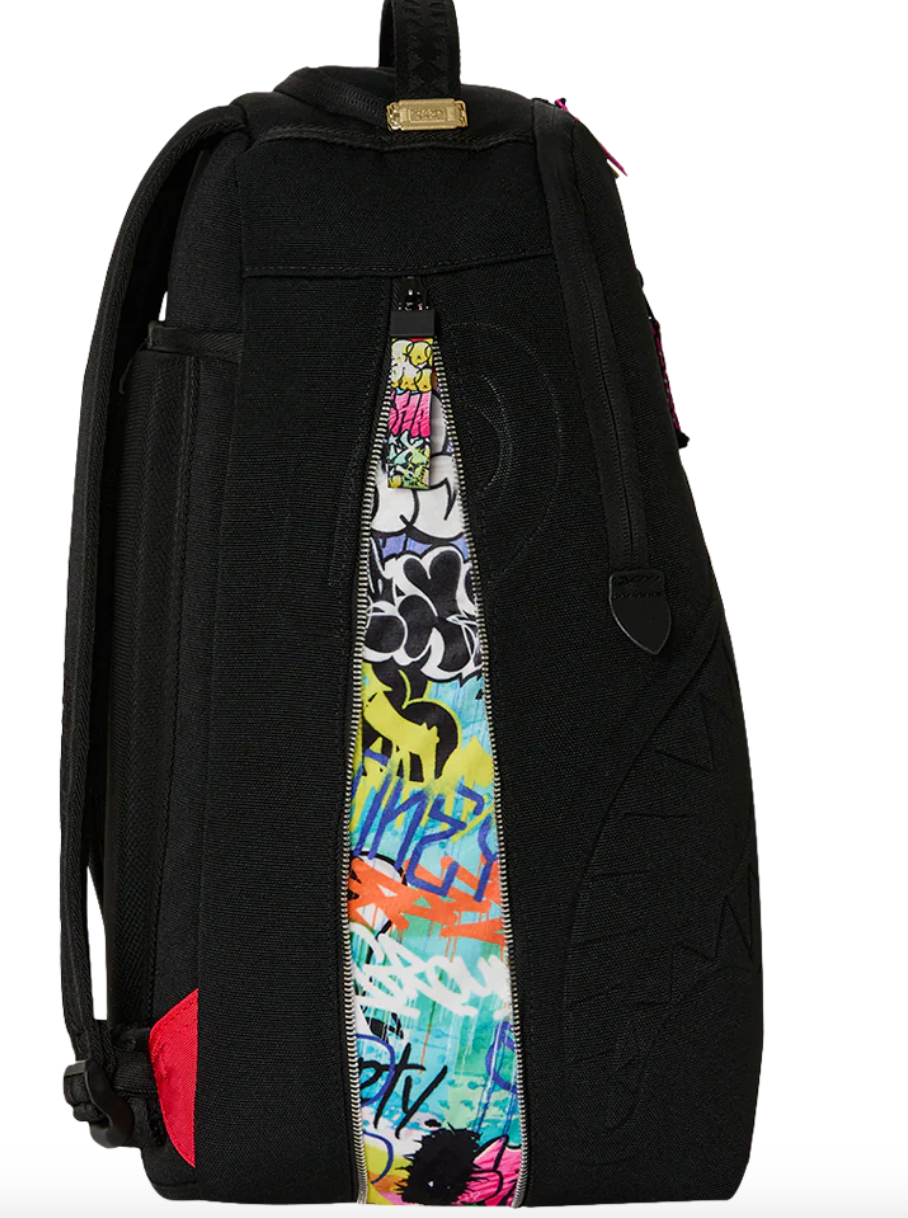 SGB8500 UNZIP TO REVEAL THE REAL BACKPACK